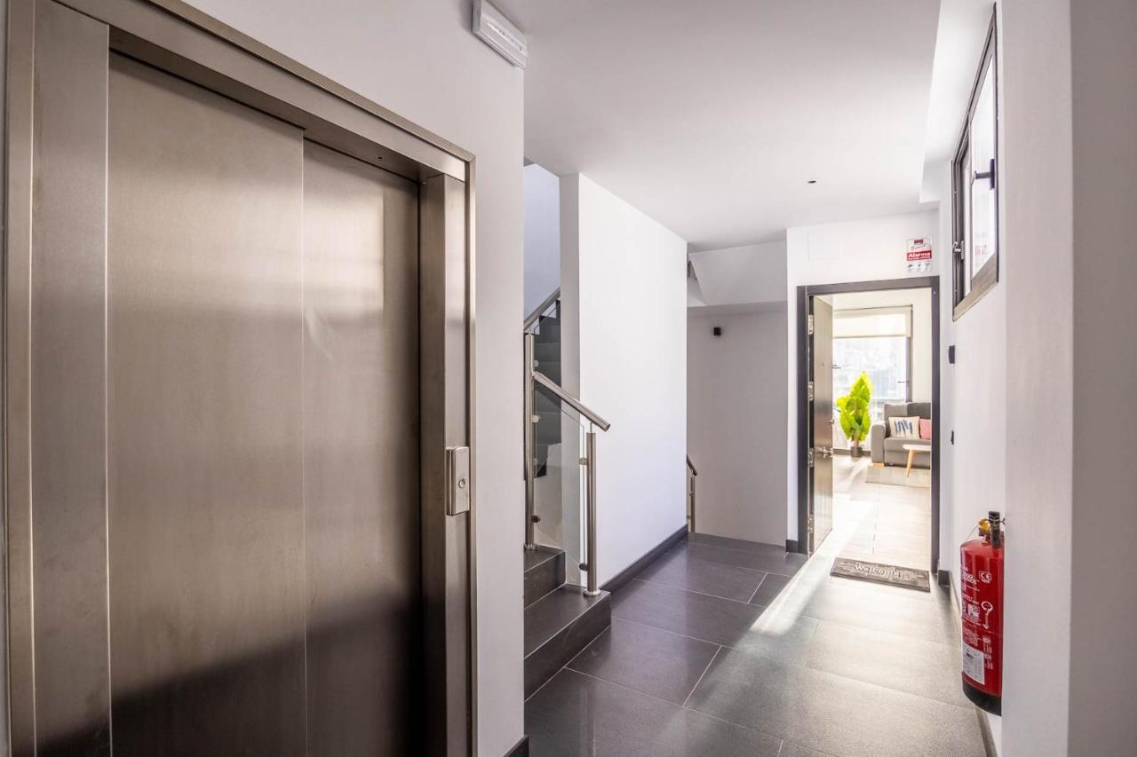 Nervion Suites 1 - Vacacional Sevilla Extérieur photo
